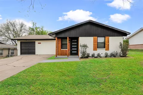 7820 Gaston Ave, Fort Worth, TX 76116