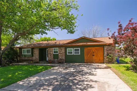 6537 Cathy Dr, Watauga, TX 76148