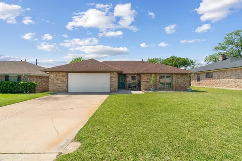 5116 Eagle Nest Dr, Arlington, TX 76017