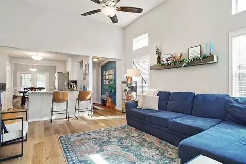 5921 Meadowglen Dr, Argyle, TX 76226