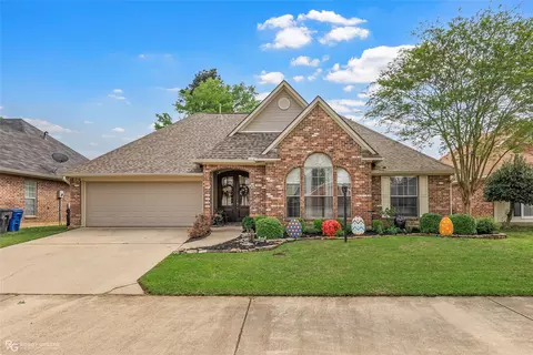 10420 Plum Creek Dr, Shreveport, LA 71106