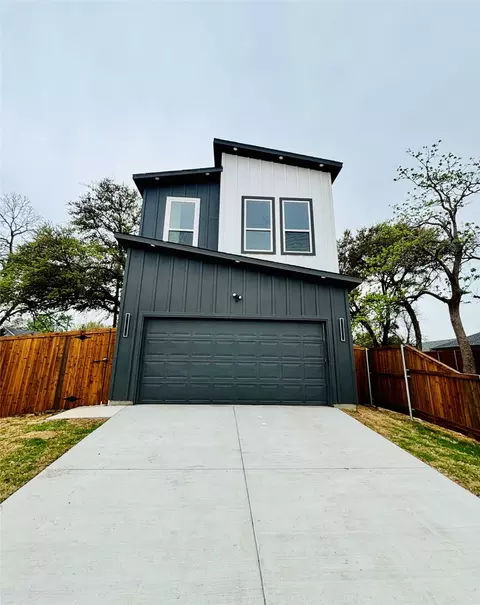 3831 Latimer St, Dallas, TX 75215