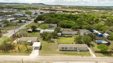 3506 Tomahawk Dr, Granbury, TX 76048