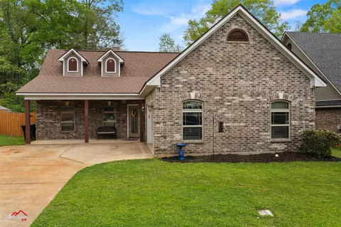 205 Dart Dr, Haughton, LA 71037