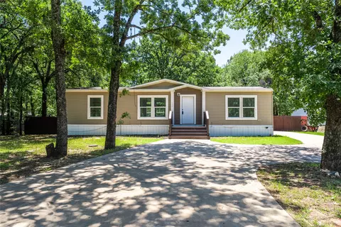 153 Tres Lagos Blvd, Gun Barrel City, TX 75156