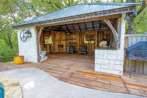 Exterior - 3606 Blagg Rd, Denton, TX 76208 photo 7 of 14