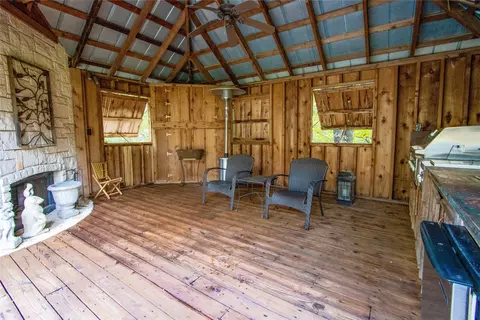 Exterior - 3606 Blagg Rd, Denton, TX 76208 photo 8 of 14