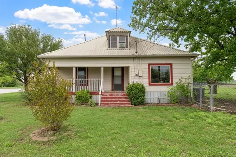 320 N Lincoln, Penelope, TX 76676