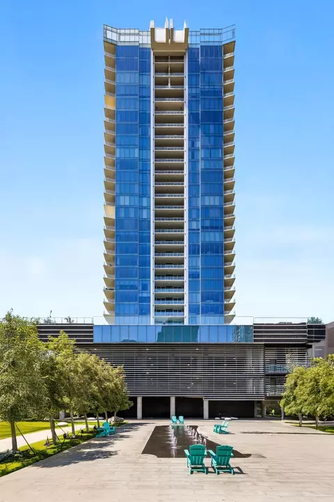 3130 N Harwood St #2601, Dallas, TX 75201