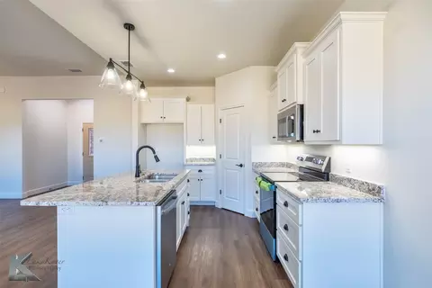 Kitchen - 280 Waterloo, Abilene, TX 79602 photo 3 of 5