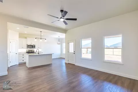Living - 280 Waterloo, Abilene, TX 79602 photo 2 of 3