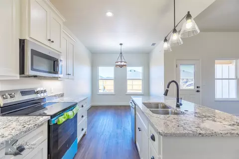 Kitchen - 280 Waterloo, Abilene, TX 79602 photo 5 of 5
