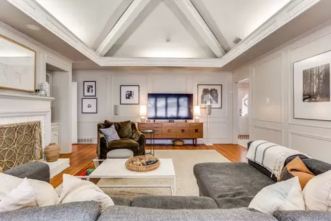 Living - 1908 Cap Rock, Richardson, TX 75080 photo 4 of 4