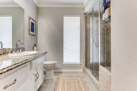 Bath - 1908 Cap Rock, Richardson, TX 75080 photo 2 of 3