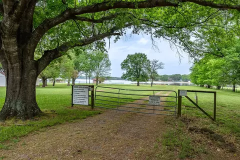 13175 Meadow Ln, Eustace, TX 75124 photo 21