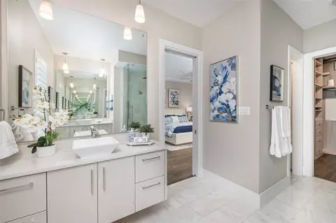 Bath - 7809 Merit Ln, Plano, TX 75024 photo 3 of 6