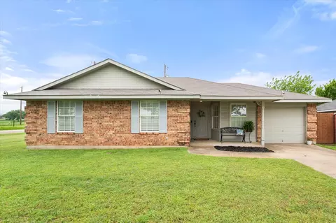 532 S Old Mansfield Rd, Keene, TX 76059