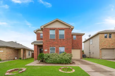 7451 Pineberry Rd, Dallas, TX 75249