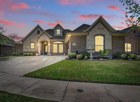 6902 Clayton Nicholas Ct, Arlington, TX 76001