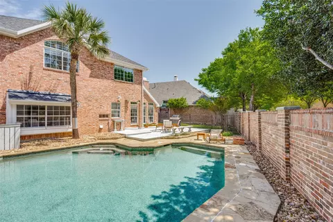 3744 Park Pl, Addison, TX 75001