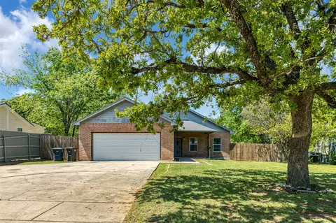 1912 Queen St, Fort Worth, TX 76103