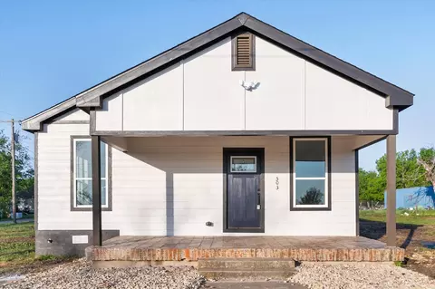 503 N Hopkins Ave, Emhouse, TX 75110