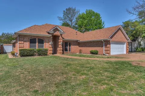 304 Eastwood Dr, Keller, TX 76248