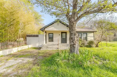 4216 Poinsetta Dr, Fort Worth, TX 76114