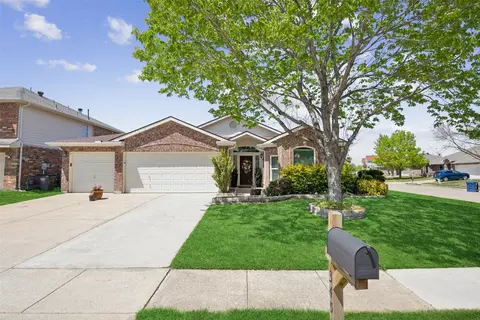 345 Tanglewood Pl, Little Elm, TX 75068