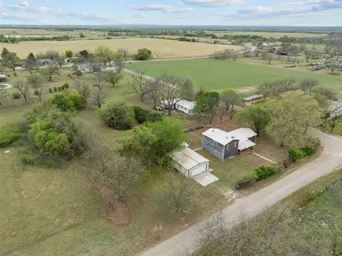 520 W Roosevelt Ave, Gorman, TX 76454