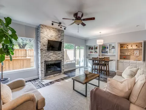 6786 E Northwest Hwy, Dallas, TX 75231