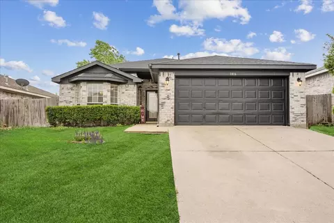 1816 Overland St, Fort Worth, TX 76131