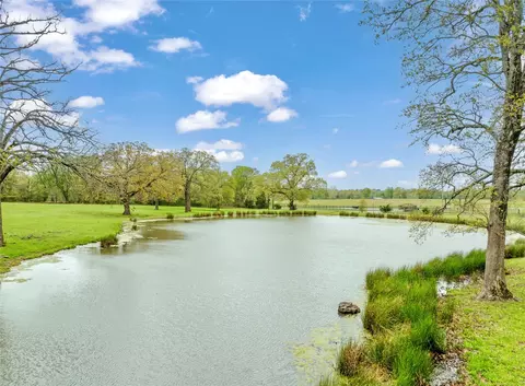 253 County Road 44250, Powderly, TX 75473