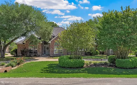 529 Lovers Lndg, Bossier City, LA 71111