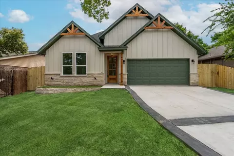 2806 25th St, Fort Worth, TX 76106