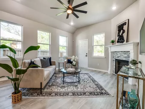 3600 Carl St, Dallas, TX 75210