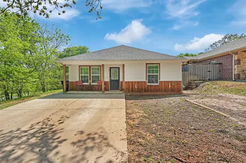 530 E Day St, Denison, TX 75021