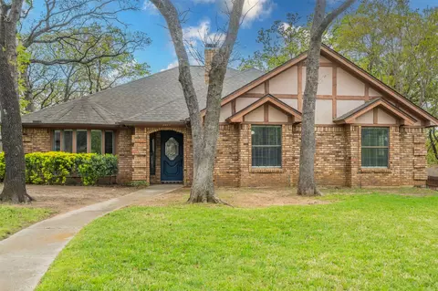 3814 Marine Ct, Arlington, TX 76016