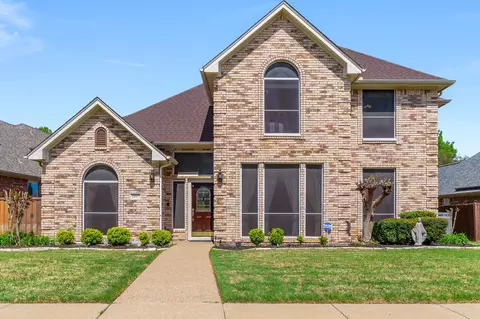 1907 Arbor Creek Dr, Carrollton, TX 75010