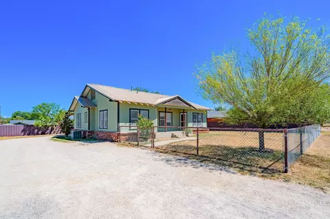 533 Thelma Ave, Baird, TX 79504