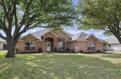 1113 Blue Gill Ln, Crowley, TX 76036