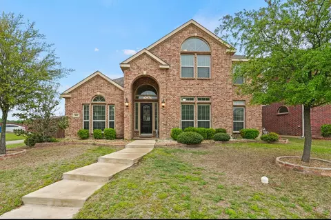 101 Spruce St, Red Oak, TX 75154