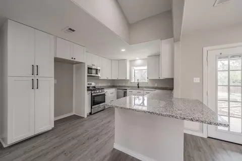 Kitchen - 515 Shadowbrook Ln, Hurst, TX 76053 photo 1 of 4