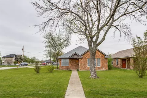 405 N Arizona Dr, Celina, TX 75009