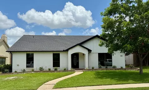 512 James Edwards Dr, Mesquite, TX 75149