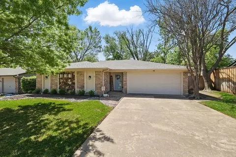 404 E Hill St, Keller, TX 76248 photo 3