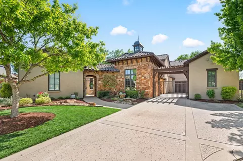 825 Regina Ct, Colleyville, TX 76034