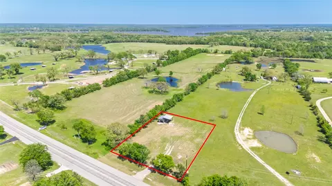2642 N State Hwy 19, Emory, TX 75440