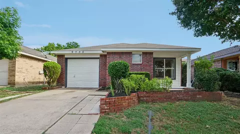 9735 Stonewood Dr, Dallas, TX 75227