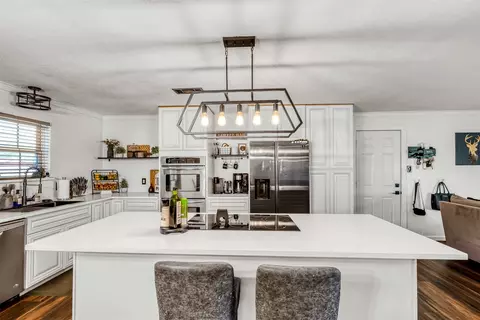107 Cedar Ln, Tolar, TX 76476